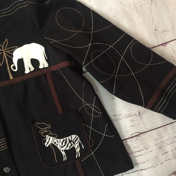 Allison Daley Button Shirt Embroidered Animals - Picture 6 of 8